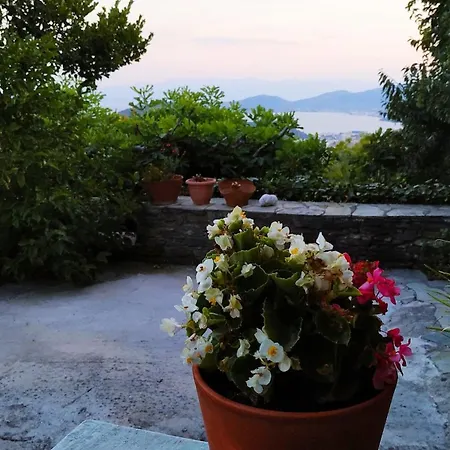 New Apartment, Amazing View Near Pelion *