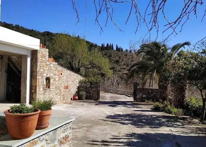 New Apartment, Amazing View Near Pelion *