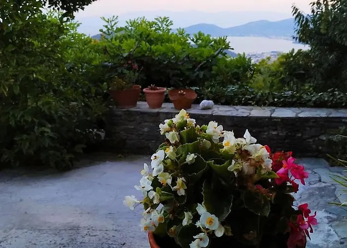 New Apartment, Amazing View Near Pelion *